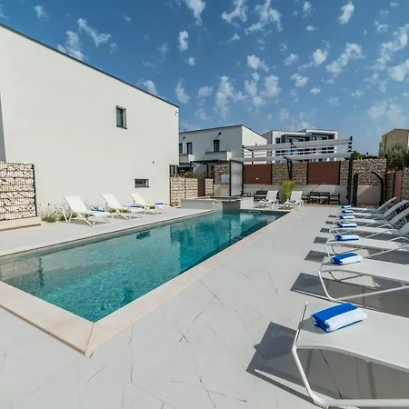 Pinna - Caretta Apartman *