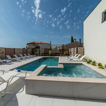 Pinna - Caretta 풀라