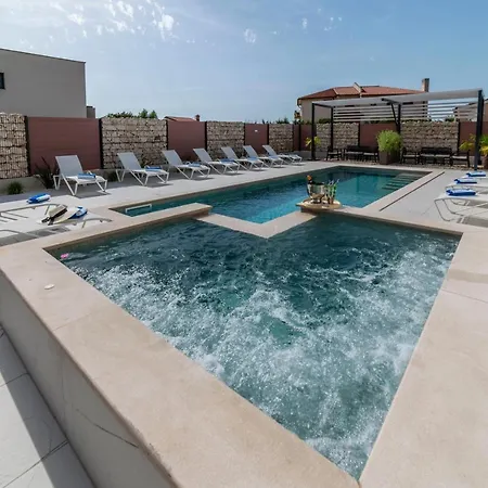 Pinna - Caretta * Pola