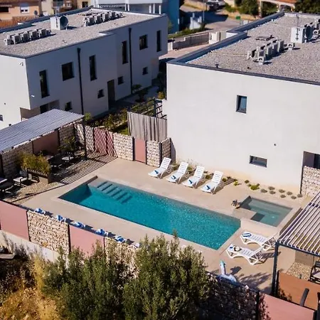 Pinna - Caretta Apartman *